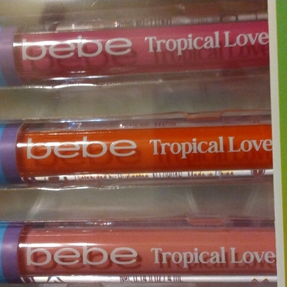 bebe Lipsticks Set. - Picture 5 of 13